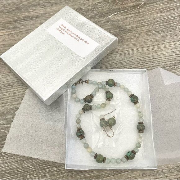 Agate and porcelain gold plated necklace and earrings set - Picture 4 of 14